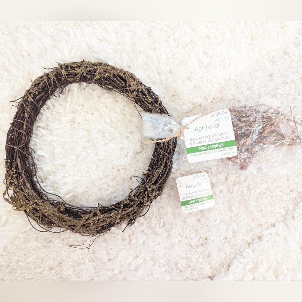 Ashland Decorative Naturals Moss Wreath and Lavender German Statice NWT